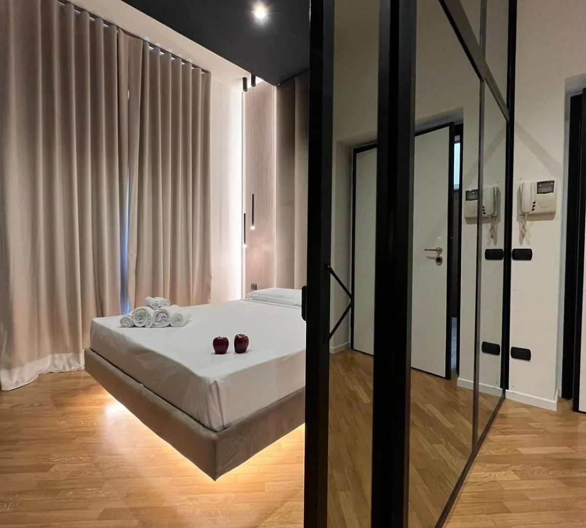 Brera Superior Apartment Near Duomo Milan