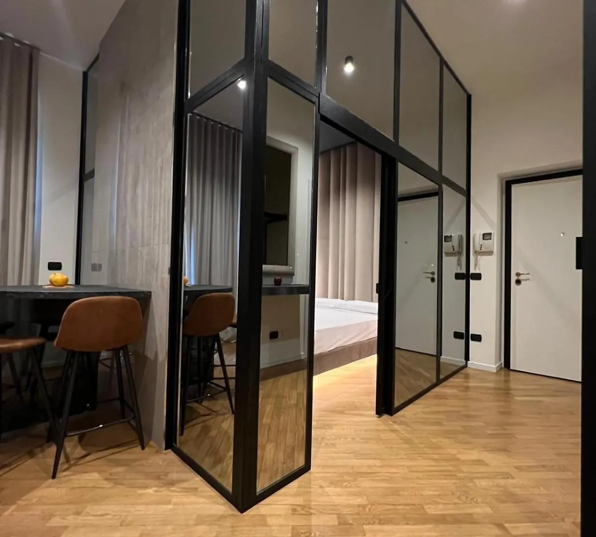 Brera Superior Apartment Near Duomo Milan 0*,  Italy
