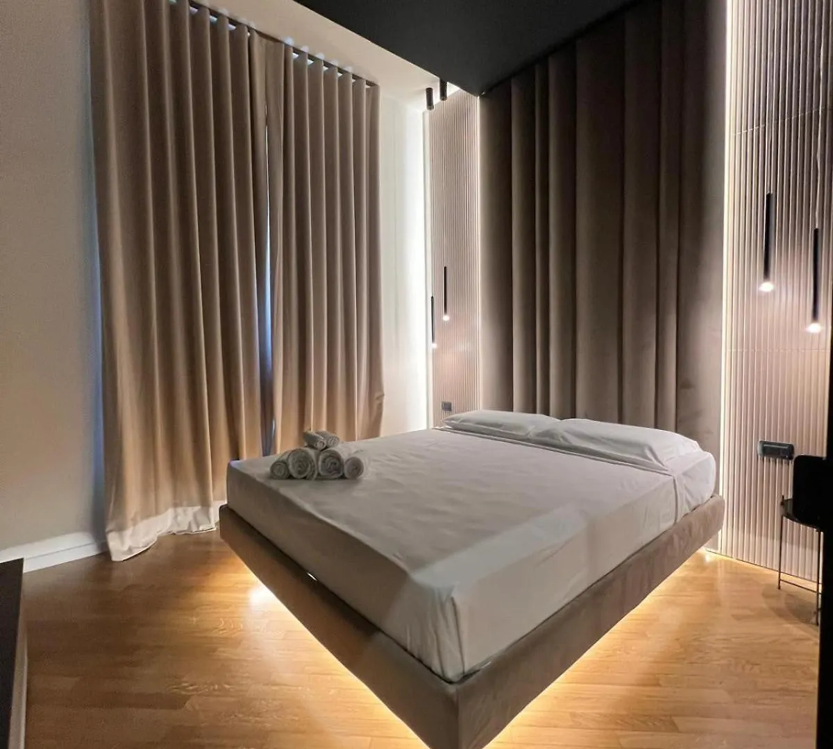 Brera Superior Apartment Near Duomo Milan