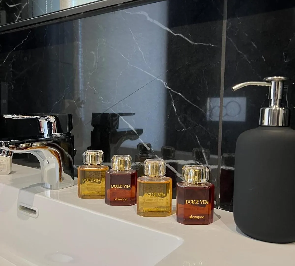 Brera Superior Apartment Near Duomo Milan