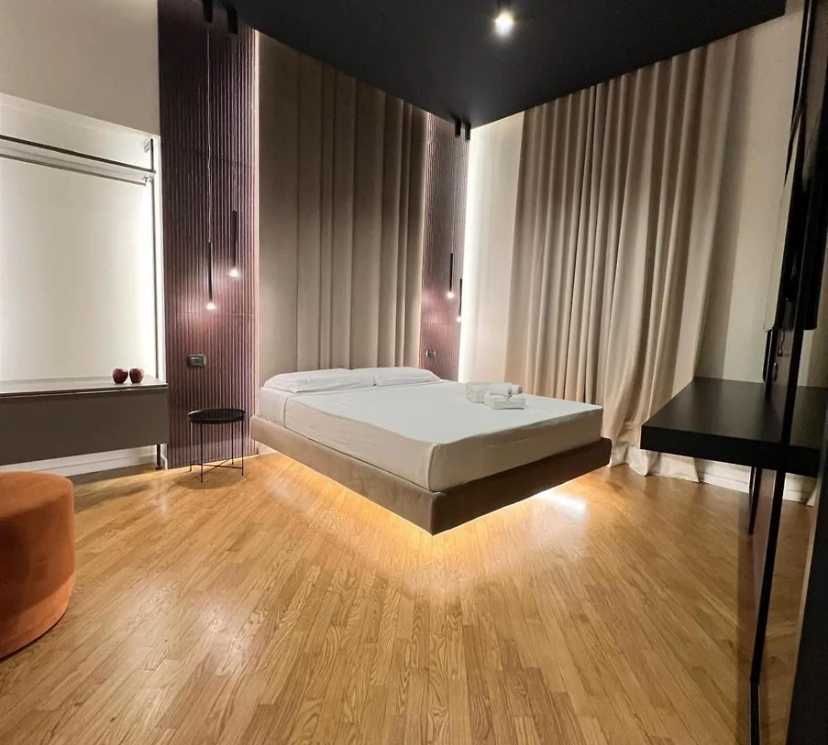 Brera Superior Apartment Near Duomo Milan